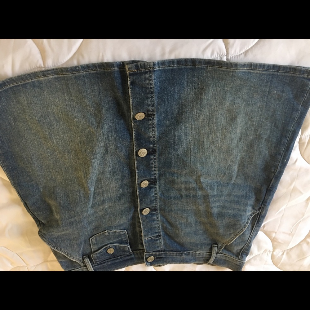 Denim skirt